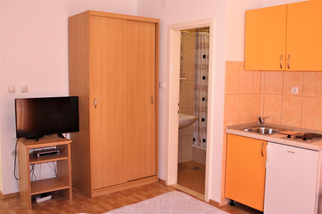Apartments Raos Макарска Экстерьер фото
